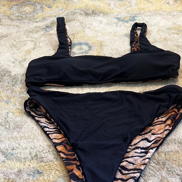 🐅Reversible High-Waisted,Tiger Print (& Black) Bikini! 2 Suits in 1, Ultra Soft - Picture 10 of 12